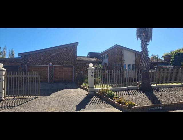 4 BEDROOM HOUSE FOR SALE IN MEYERHOF